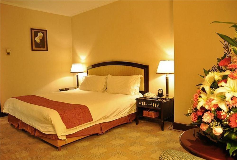 Luoyang Grand Hotel Buitenkant foto