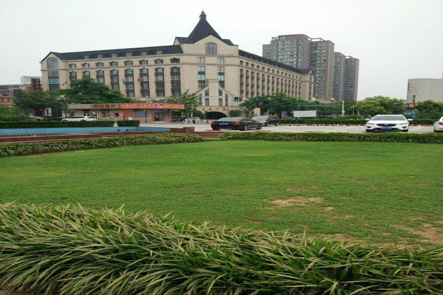 Luoyang Grand Hotel Buitenkant foto