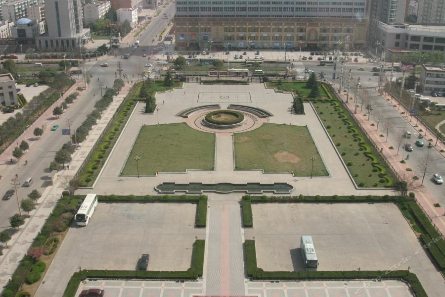 Luoyang Grand Hotel Buitenkant foto